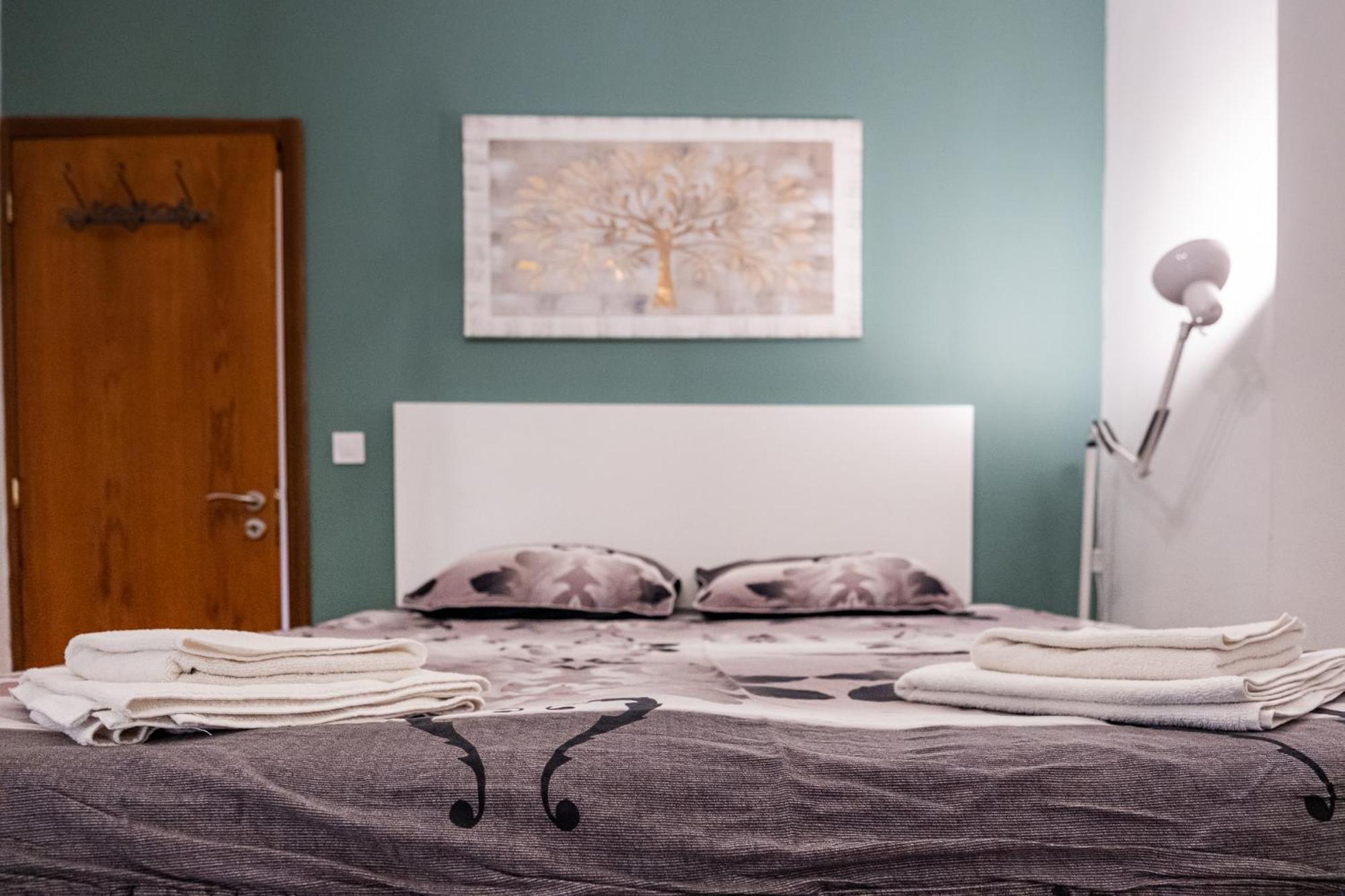 Roman Thermae 2Bdrm Sunny Apartment Warna Exterior foto